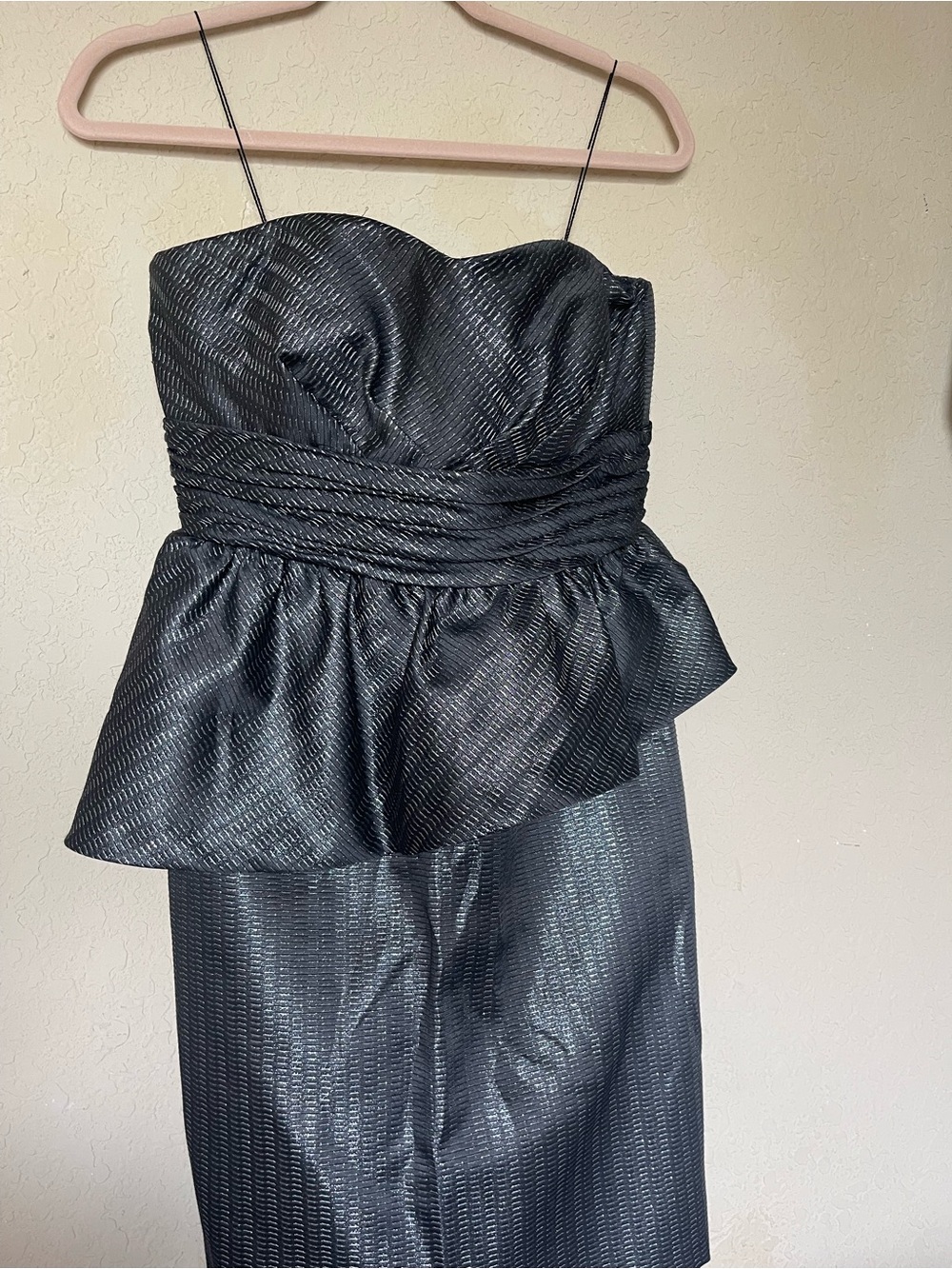 Donna Morgan Black Strapless Peplum Dress